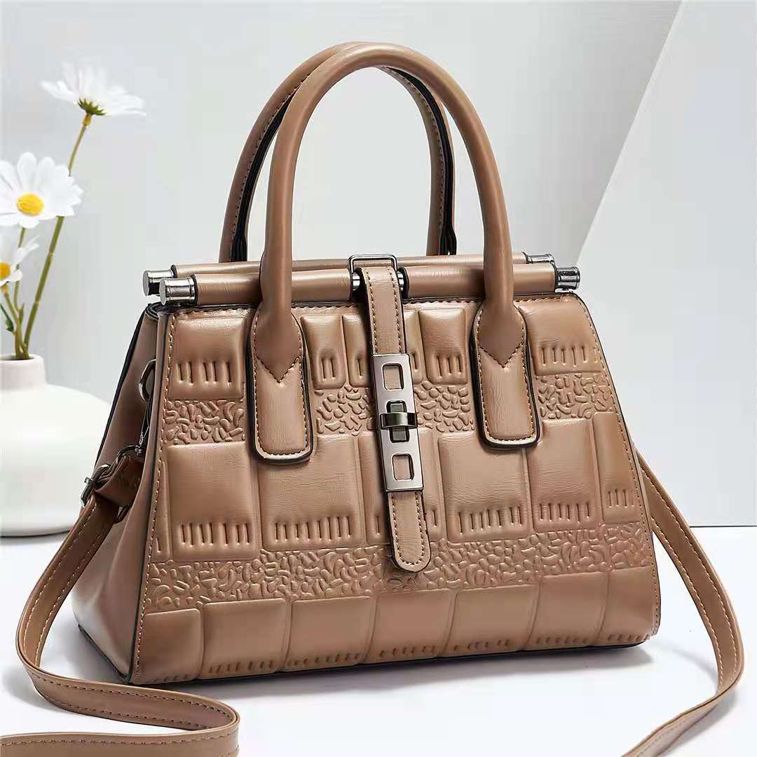 Trendy Ladies Handbags And Shoulder Bags