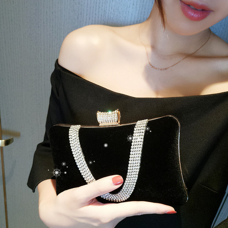 One-shoulder diagonal diamond handbag