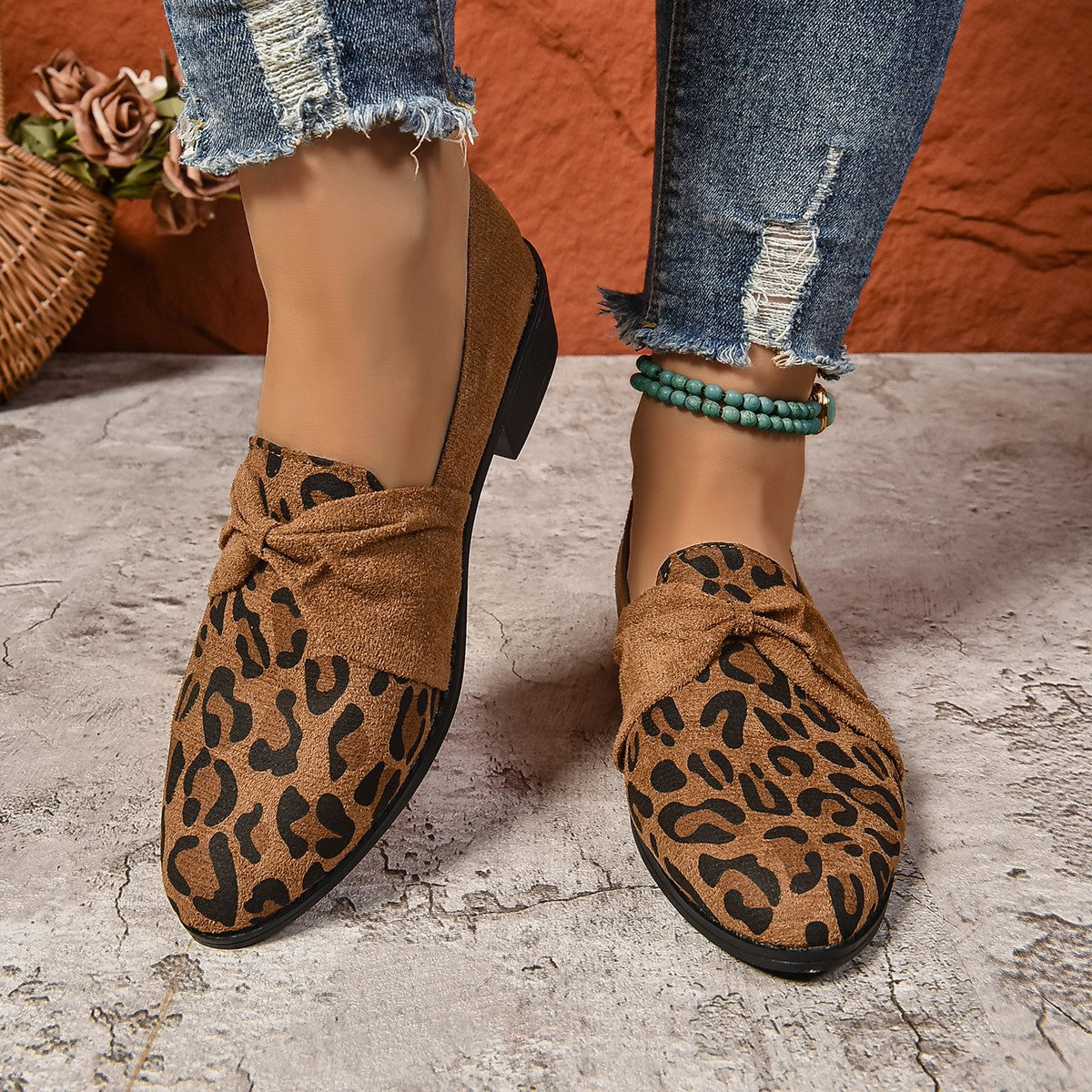 Women's Slip-on Leopard Print Casual Suede Slip-on Shoes