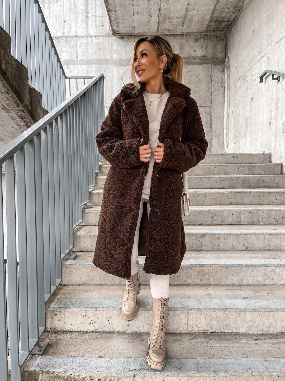 Long Sleeve Lapel Coat Lamb Wool Large Coat Women